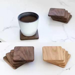 Sous-verres en bois écologiques Ajout durable et élégant à tous les sous-verres en noyer de table par l'artisanat du croissant - Product Image 4