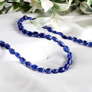 Collar de cuentas geométricas de múltiples hebras hecho a mano de diseñador, joyería de moda colorida, regalo Unisex - Product Image 4