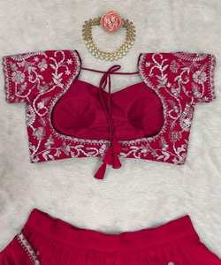 Rouge à la mode Bollywood Saree tissage travail beauté avec impression prix de gros vêtement ethnique haute qualité bas de gamme produit - Product Image 4