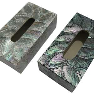 Elegante decoración costera para el hogar, caja de pañuelos de concha marina hecha a mano, carcasa ecológica de Indonesia - Product Image 2