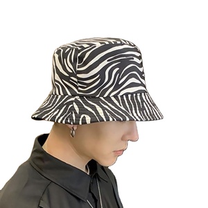 หมวกบักเก็ตผ้าฝ้าย 100% พิมพ์ลายโลโก้คุณภาพสูงทั้งใบ สำหรับผู้ชายและผู้หญิง ป้องกันแสงแดด เหมาะสำหรับเดินทาง ท่องเที่ยวชายหาด ปั่นจักรยาน ตกปลา - Product Image 1