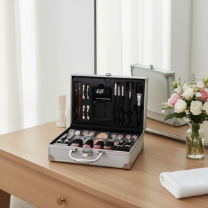 Valigetta Portatile per Trucchi e Set di Strumenti - Product Image 3