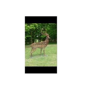 Elegante estatua de animal de hierro rústico para el estilo del jardín al aire libre y la decoración interior de la sala de estar con acabado de metal hecho a mano - Product Image 5