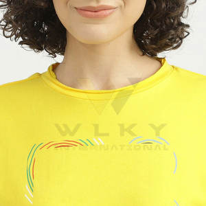 Camisetas de mujer con logotipo personalizado de alta calidad Camisetas de gran tamaño para mujer hechas en Pakistán de alta calidad - Product Image 6