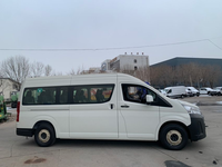 Nouvelle édition de luxe pour Hiace 4 places, minibus, transmission automatique, diesel turbo, Euro VI, modèle 2024, à vendre
