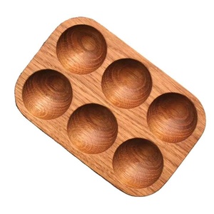 Support d'oeufs en bois rustique fait à la main durable pour la décoration de la ferme et l'organisation de la cuisine, y compris le plateau à oeufs - Product Image 1