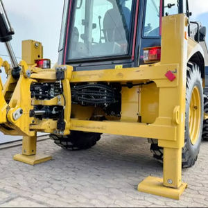 Retroexcavadora con Ruedas CAT Modelo 424 4WD 2025, Disponible Ahora - Product Image 1