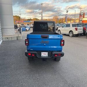 Jeep Gladiator 2024 en Perfectas Condiciones - Product Image 3