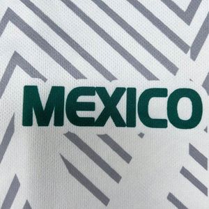 เสื้อฟุตบอลผ้าตาข่ายโพลีเอสเตอร์ 100% คุณภาพสูง แห้งเร็ว สั่งทำพิเศษ พิมพ์ลายแบบระเหิด สำหรับผู้ใหญ่ คอกลม - Product Image 5