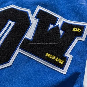 Chaqueta Varsity Negra y Gris para Hombre, Cuello Alto, Mezcla de Lana con Mangas de Cuero Genuino y Diseño Bordado, Invierno - Product Image 4