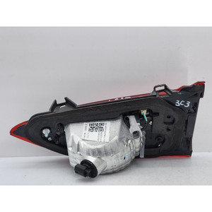 LUZ DE FRENO TRASERA IZQUIERDA INTEGRADA EN LA PUERTA MAZDA 6 Serie 3 Sedan 22665044 SHY1 (12>) - Product Image 4
