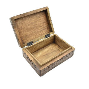 Boîte en bois brûlée de qualité Offre Spéciale pour bijoux étoile motif sculpté boîte à souvenirs en bois de manguier utilisation polyvalente approvisionnement d'usine - Product Image 5