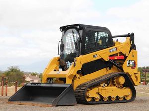 รถตักล้อยาง CAT รุ่น Skid Steer Loader เครื่องยนต์ดีเซล 45 กิโลวัตต์ 75 แรงม้า น้ำหนัก 750 กิโลกรัม รถตักหน้า ใช้เครื่องยนต์ Kubota รุ่นปี 2023 ดีไซน์ใหม่ ลดราคา - Product Image 3