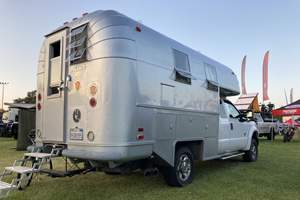 Camions de camping 4x4 de luxe tout-terrain à vendre - Product Image 5