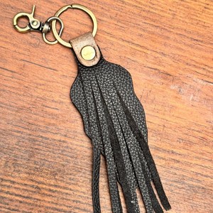 Porte-clés en cuir repoussé plume turquoise porte-clés à franges en cuir véritable personnalisé Western porte-clés en cuir de luxe Cowgirl - Product Image 4