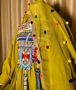 Robe salwar en velours afghan pour femmes brodées traditionnelles faites à la main coton de soie afghane taille personnalisée pour la vente de mariage de fête 114 $ - Product Image 2