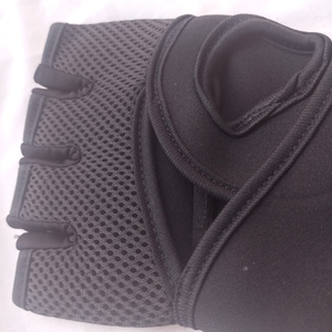 Enveloppes à main en néoprène rembourré en gel à fort impact pour l'entraînement sportif-Gants unisexes légers à séchage rapide avec fermeture velcro réglable - Product Image 4