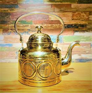 Tetera de latón de metal resistente, duradera y confiable para la elaboración diaria de té en la oficina en casa o la configuración de hospitalidad - Product Image 4