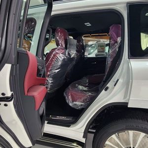 NUOVISSIMO 2025 LE XUS LX500d 3.3L DIESEL V6 BI-TURBO 301CV/4000RPM 6 CILINDRI 7 POSTI TRASMISSIONE AUTOMATICA A 10 VELOCITÀ - Product Image 3