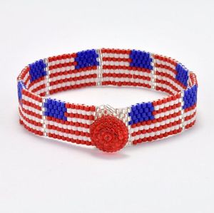 Pulseras de cuentas temáticas personalizadas del 4 de julio para obsequios de fiesta Pulsera de cuentas de semillas hechas a mano con patrón de bandera y estrellas de EE. UU. - Product Image 1