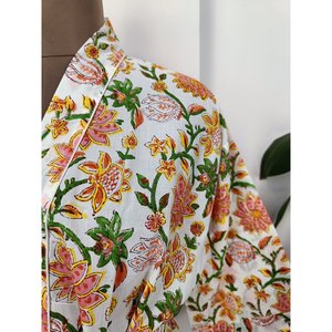 Kimono en coton style bohème, imprimé à la main indien, motif botanique blanc, léger et luxueux, idéal pour la plage en été, paréo de vacances, robe de bain - Product Image 2