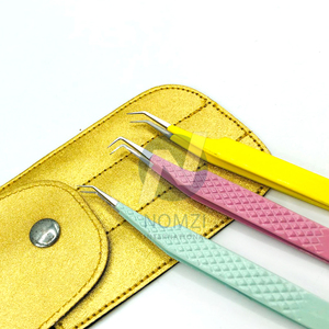 Juego de 3 pinzas de extensión de pestañas de acero inoxidable con agarre de diamante de color personalizado con punta puntiaguda y estuche - Product Image 2