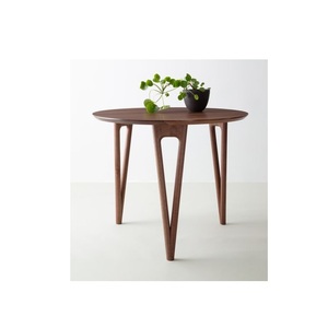 Pequeña mesa auxiliar de madera amigable con el espacio con acabado elegante y tonos naturales para complementar la decoración moderna o Boho - Product Image 4
