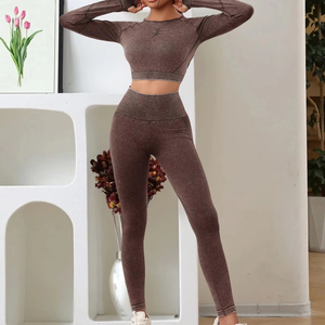 Nouveau survêtement manches longues élégant vente en gros ensemble de yoga gym premium slim fit décontracté ensemble de 2 pièces pour femmes - Product Image 1