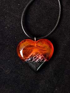 2024 venta al por mayor creativo hecho a mano brillante tradición neackles en único cielo azul oscuro nubes resina collar luminoso para mujeres - Product Image 5