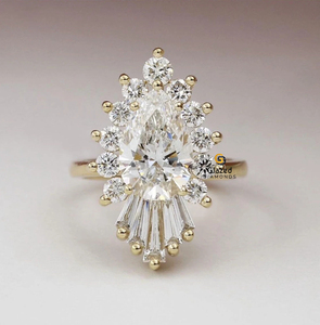 Deslumbrante anillo de bodas de moissanita con corte de pera de 3 quilates para mujer, colección de diseñador de Halo de racimo de oro amarillo sólido de 10K - Product Image 2