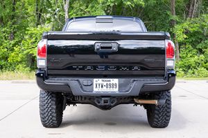 Voiture d'occasion fiable Toyota Tacoma TRD Pro Double Cab 4x4 2021 - Product Image 2