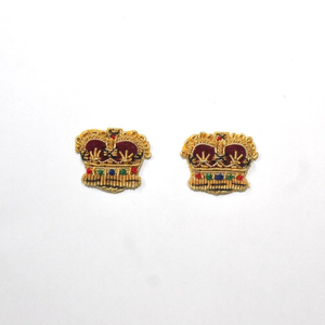 Badge de couronne miniature de luxe brodé à la main, à coudre, avec fil de bullion doré, en feutre bombé et surélevé, accessoires de vêtement - Product Image 5