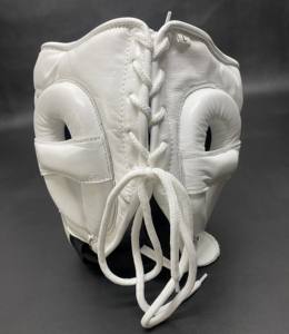 Protège-tête de boxe personnalisable en cuir de haute qualité avec impression numérique, rembourrage épais à 4 couches, poignées respirantes et lacées pour l'entraînement - Product Image 4