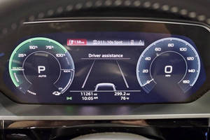 Voitures d'occasion de véhicule Audi e-tron Sportback 2020 d'occasion impeccables et propres - Product Image 3