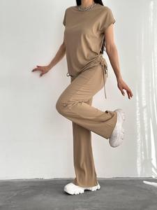 ฤดูร้อนที่กําหนดเองสีทึบแขนสั้นเสื้อกางเกงขากว้างผู้หญิงสองชิ้นถักชุดลําลองสีเบจ - Product Image 4