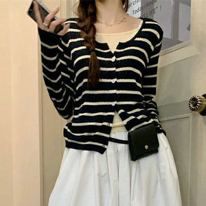 เสื้อสเวตเตอร์ถักสองชิ้นพร้อมเทมเปอร์สไตล์ใหม่สำหรับฤดูหนาว2025 - Product Image 3