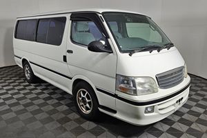 Toyota HiAce Super Custom d'occasion de 1998 - Product Image 2