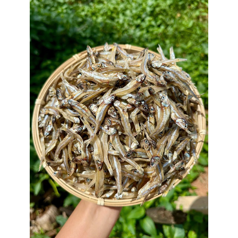 PURE DRIED ANCHOVY / HIGH-QUALITY SEAFOOD SNACK / MADE IN VIETNAM