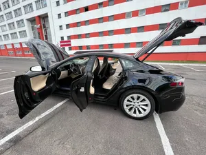 2017เรียบร้อยรุ่น S 90D ที่ฉันปรับสภาพได้ระยะทางต่ำเกียร์อัตโนมัติไฟ LED แบบพาโนรามาซันรูฟ LED ในเวลากลางวัน - Product Image 5