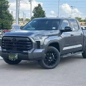 Toyota Tundra Híbrida Limited HV Crew Max Cab 4WD 2025 a Precio Accesible - Product Image 1