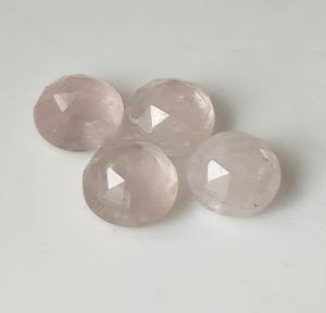 พลอยโรสควอตซ์สีชมพูธรรมชาติทำมือ ขนาด 3 มม.-30 มม. ทรงกลมเจียระไนแบบบริลเลียนท์ พร้อมเอฟเฟกต์เปลี่ยนสีและประกายไฟ สำหรับทำเครื่องประดับขายส่ง - Product Image 5