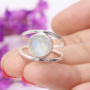 Sólido 925 plata esterlina plateado Natural Arco Iris piedra lunar banda bisel ajuste 7x9mm anillo hecho a mano joyería de moda para mujeres - Product Image 1