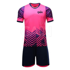 Ensembles de maillots de football pas chers 2025 Vente en gros Maillots de football personnalisés de haute qualité Ensemble de maillots de football à manches courtes Uniformes de sport personnalisés - Product Image 1