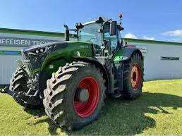 Proveedor mayorista de tractores Fendt 1050 Vario usados en venta a precios muy económicos y listos para envío a todo el mundo. - Product Image 4