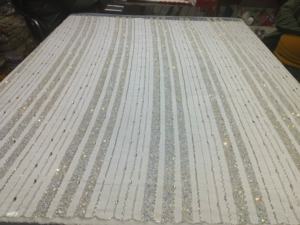 Tissu brodé élégant pour robes de mariée, satin de lin avec motifs imprimés et brodés pour les robes de soirée - Product Image 6