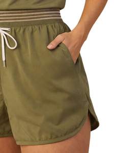 Conjunto de Dos Piezas de Camiseta de Cuello Redondo Verde Oliva y Pantalones Cortos con Cordón para Mujer, Ropa Deportiva Informal, Ropa Deportiva de Verano - Product Image 3