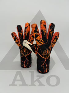 Gants de gardien de but de football en gros, taille adulte, professionnels, en latex, avec protection des doigts par Ako - Product Image 4