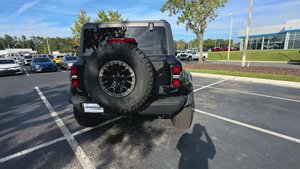 RAIDER 2024 CON CAJA DE CAMBIOS AUTOMÁTICA, INTERIOR CLARO, TRACCIÓN EN LAS CUATRO RUEDAS, DIRECCIÓN A LA IZQUIERDA, TAMAÑO DE NEUMÁTICOS R15, ASIENTOS DE CUERO - Product Image 3