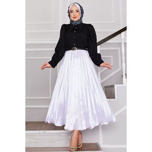 Jupe midi plissée en satin de lin blanc avec pierres éparses, respirante et brillante, taille XS, style crayon enveloppant, décoration à sequins - Product Image 3