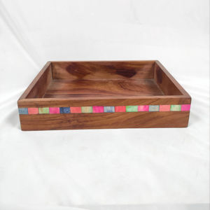 Plateau rond en bois artisanal, plat de service pour aliments, plateau en bois d'acacia pour restaurant et maison, fabriqué à la main par un exportateur indien - Product Image 1